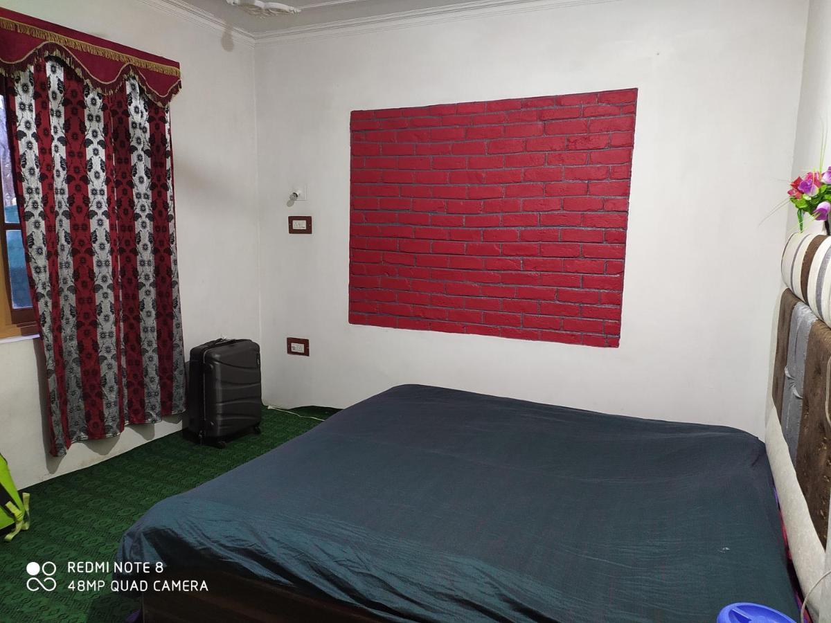 Hotel New Heaven Canal Srīnagar Exterior foto