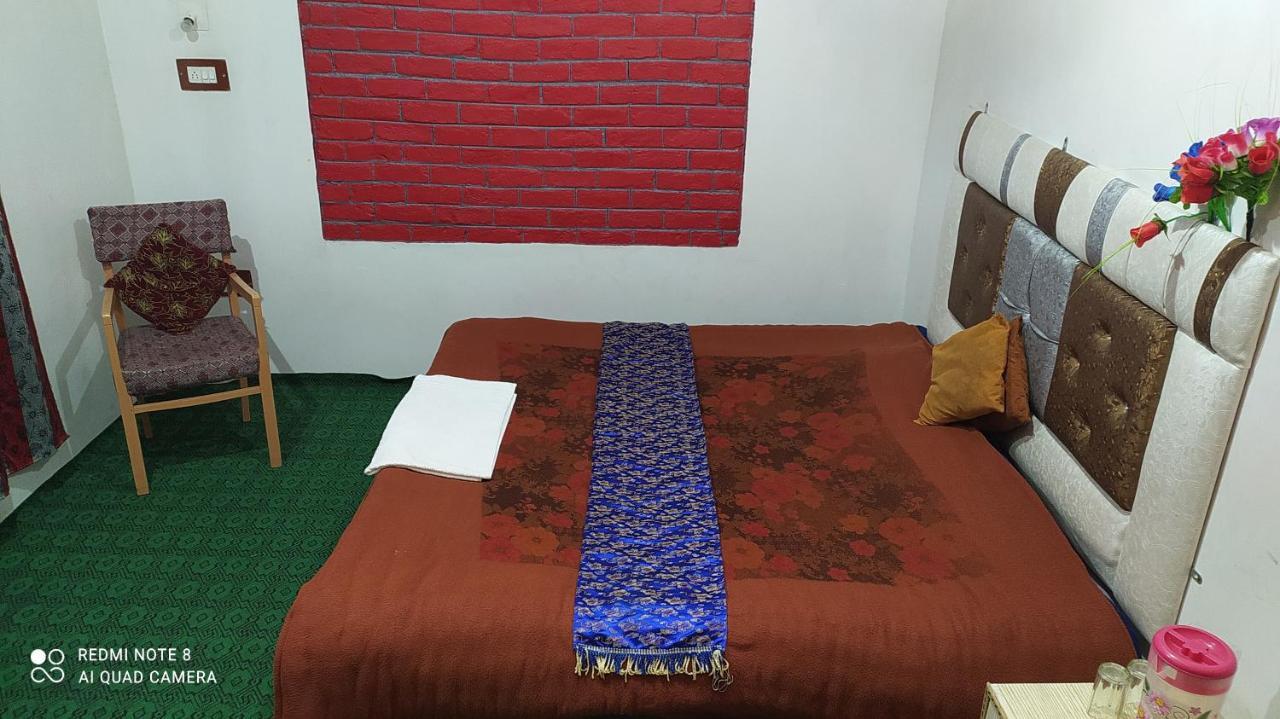 Hotel New Heaven Canal Srīnagar Exterior foto