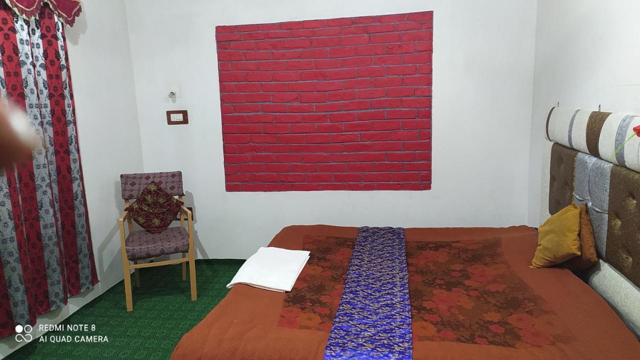 Hotel New Heaven Canal Srīnagar Exterior foto